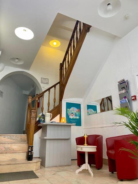 אמיינס Hotel De Normandie מראה חיצוני תמונה